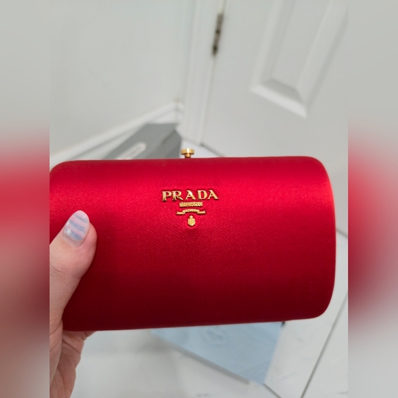 BNIB Authentic Prada Red Satin Box Clutch Bag - Picture 5 of 13